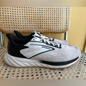 Brooks Anthem 7 Running Shoes Mens size 7.5